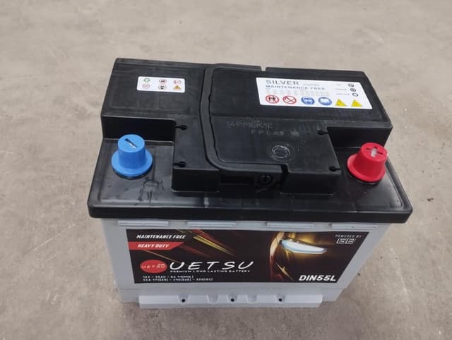 UETSU DIN55 Car Battery 12V 55Ah